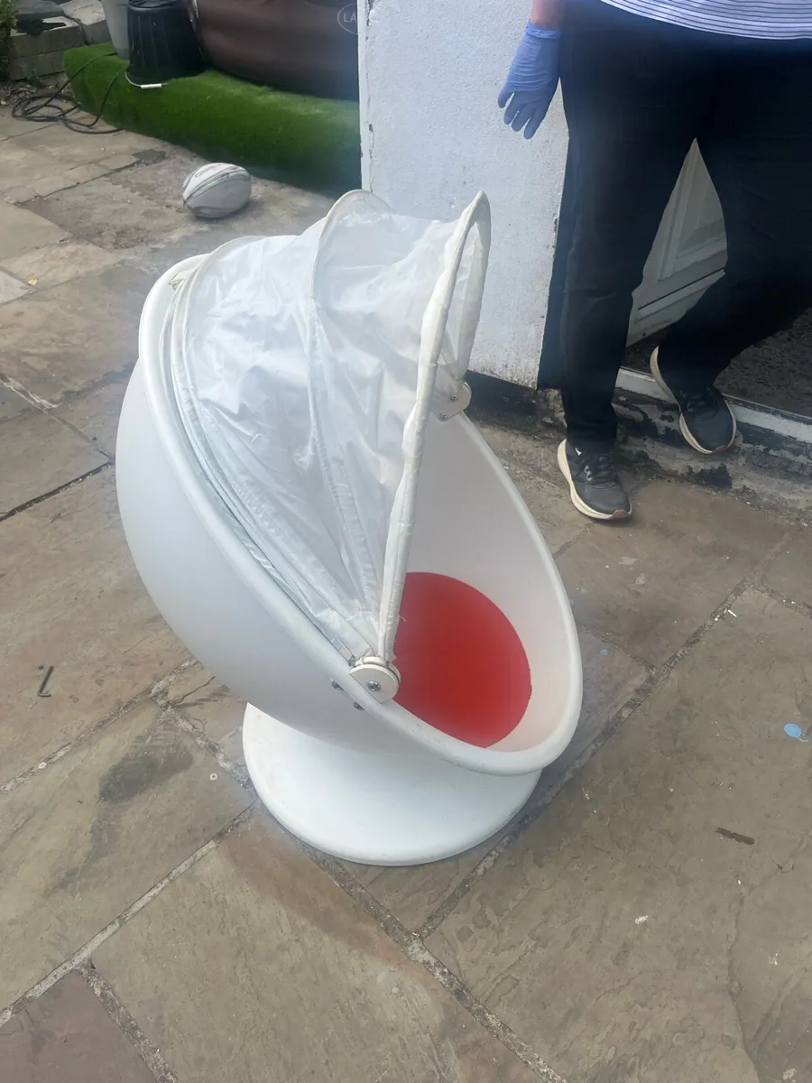 Times egg chair - Image 2