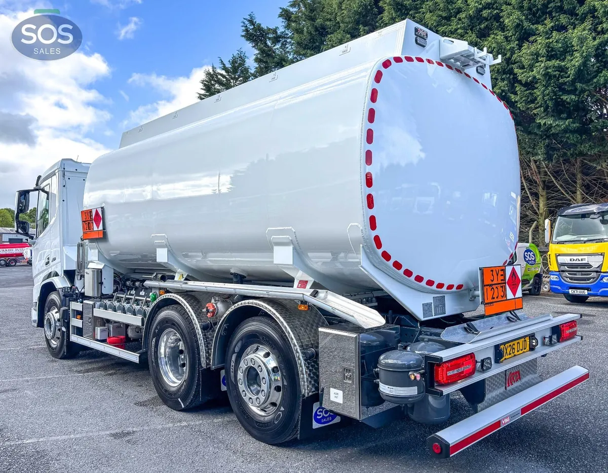 2026 DAF XD 410 Rigid Tanker - Image 4