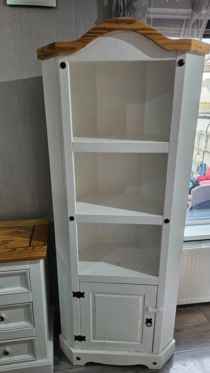 Corner display cabinet and drawer unit - Image 3