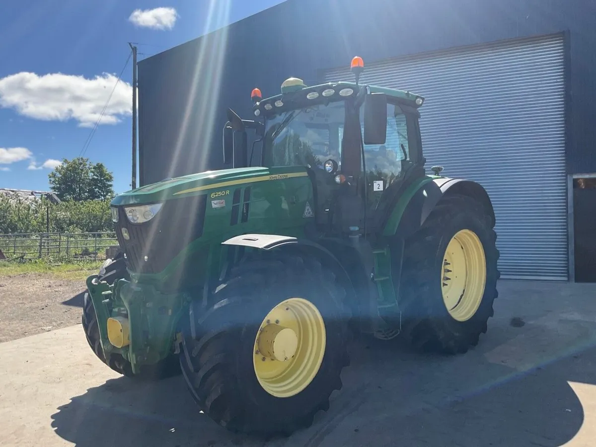 JOHN DEERE 6250R 4WD TRACTOR - Image 3