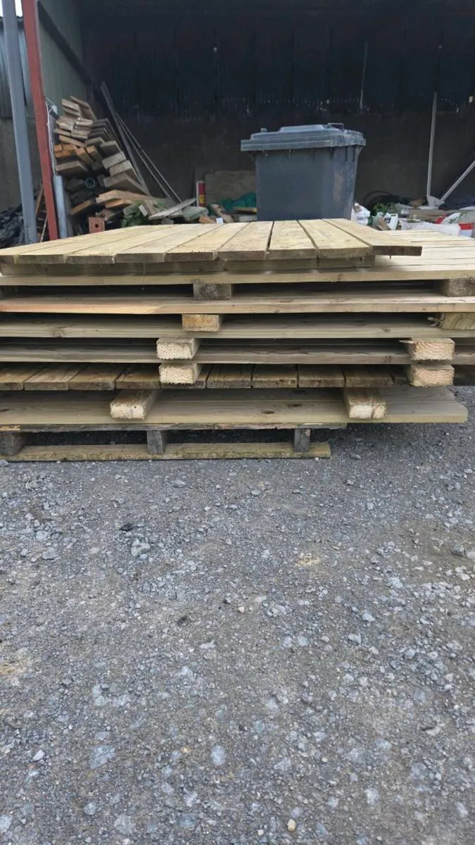 Timber fencing post and gates job lot - Image 2