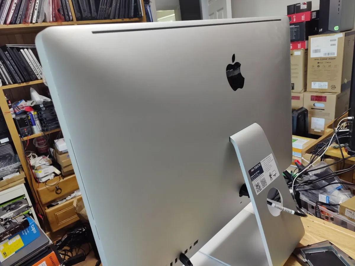 27 inch iMac i7/16GB/256GB SSD/Sequoia - Image 2