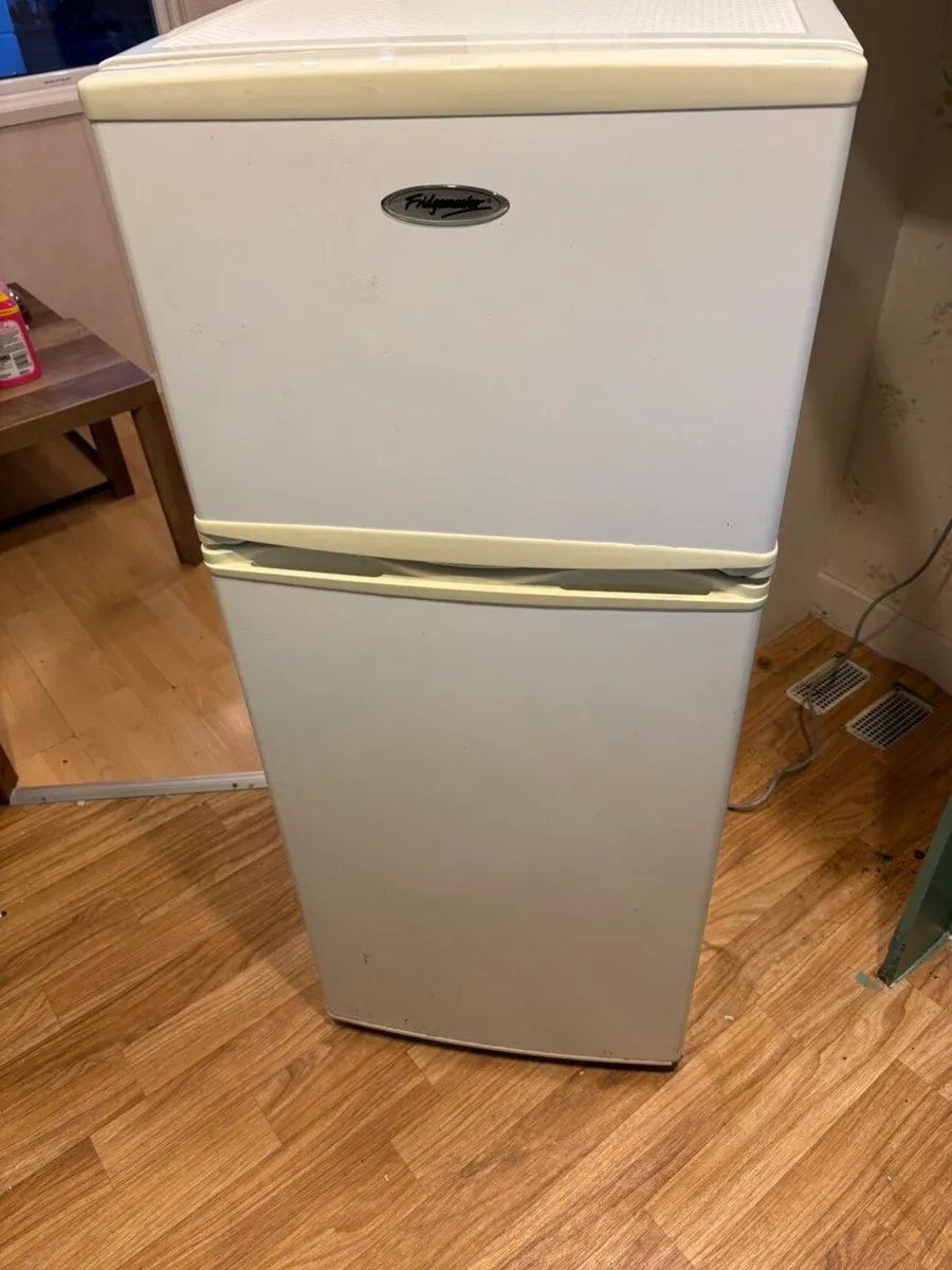 fridge freezer - Image 1