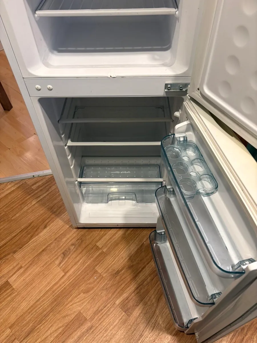 fridge freezer - Image 3