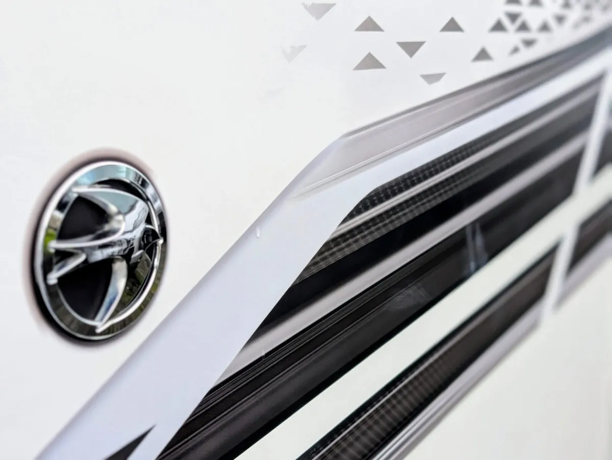 2021 Swift Edge 476 - Image 4