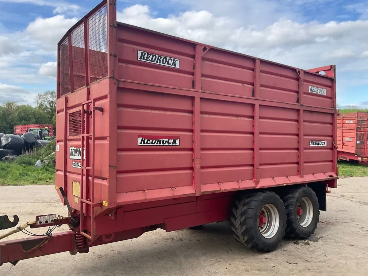 REDROCK 18ft TWIN AXLE SILAGE TRAILER - Image 1