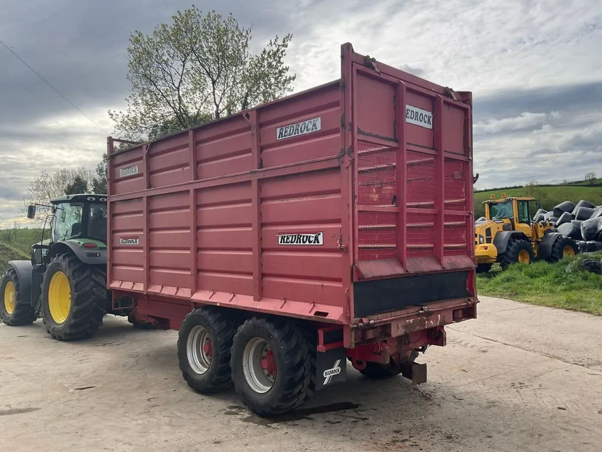 REDROCK 18ft TWIN AXLE SILAGE TRAILER - Image 4