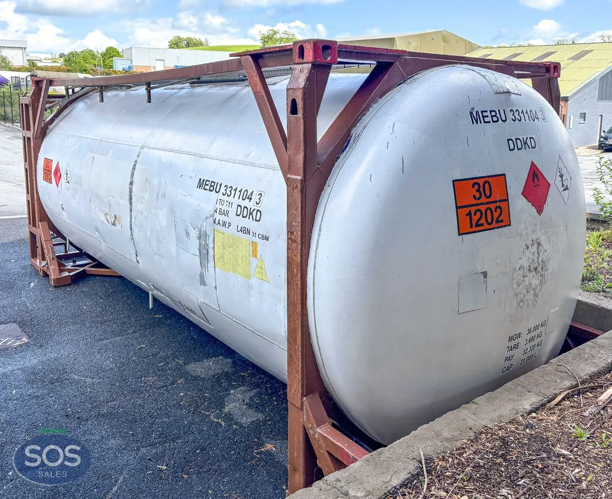 2002 Meeberg 31000L ISO Tanks - Image 2