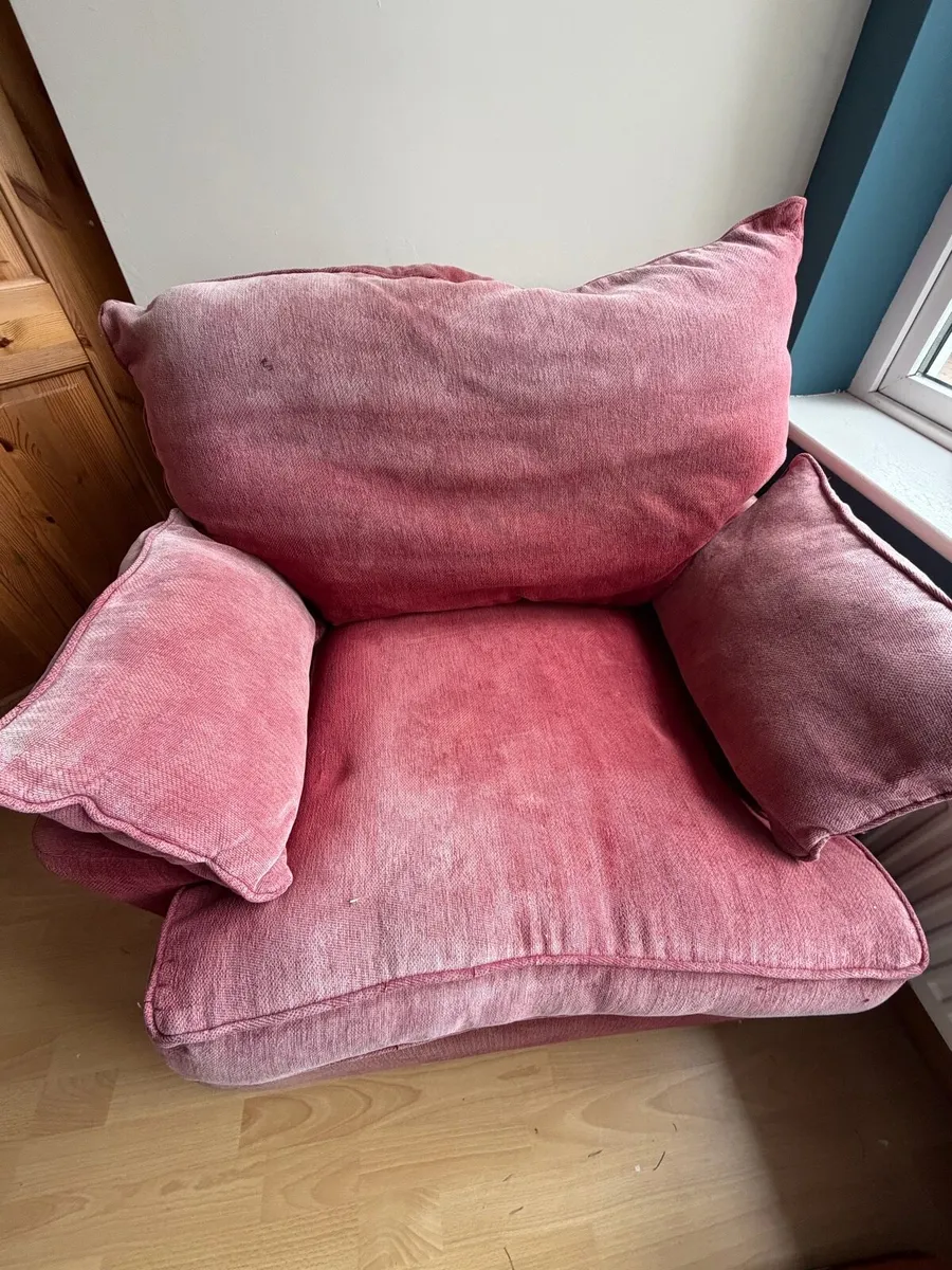 Armchair - Image 1
