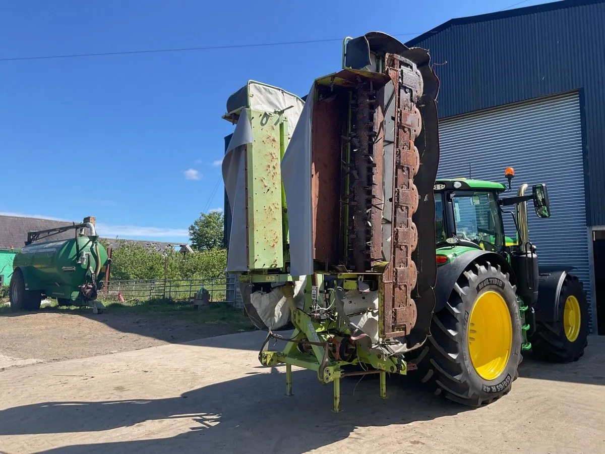 CLAAS DISCO 8550C PLUS REAR BUTTERFLY MOWERS - Image 1