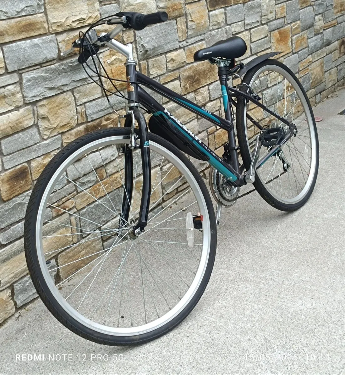 Ladies Bike Raleigh Hybrid 18 speed - Image 2