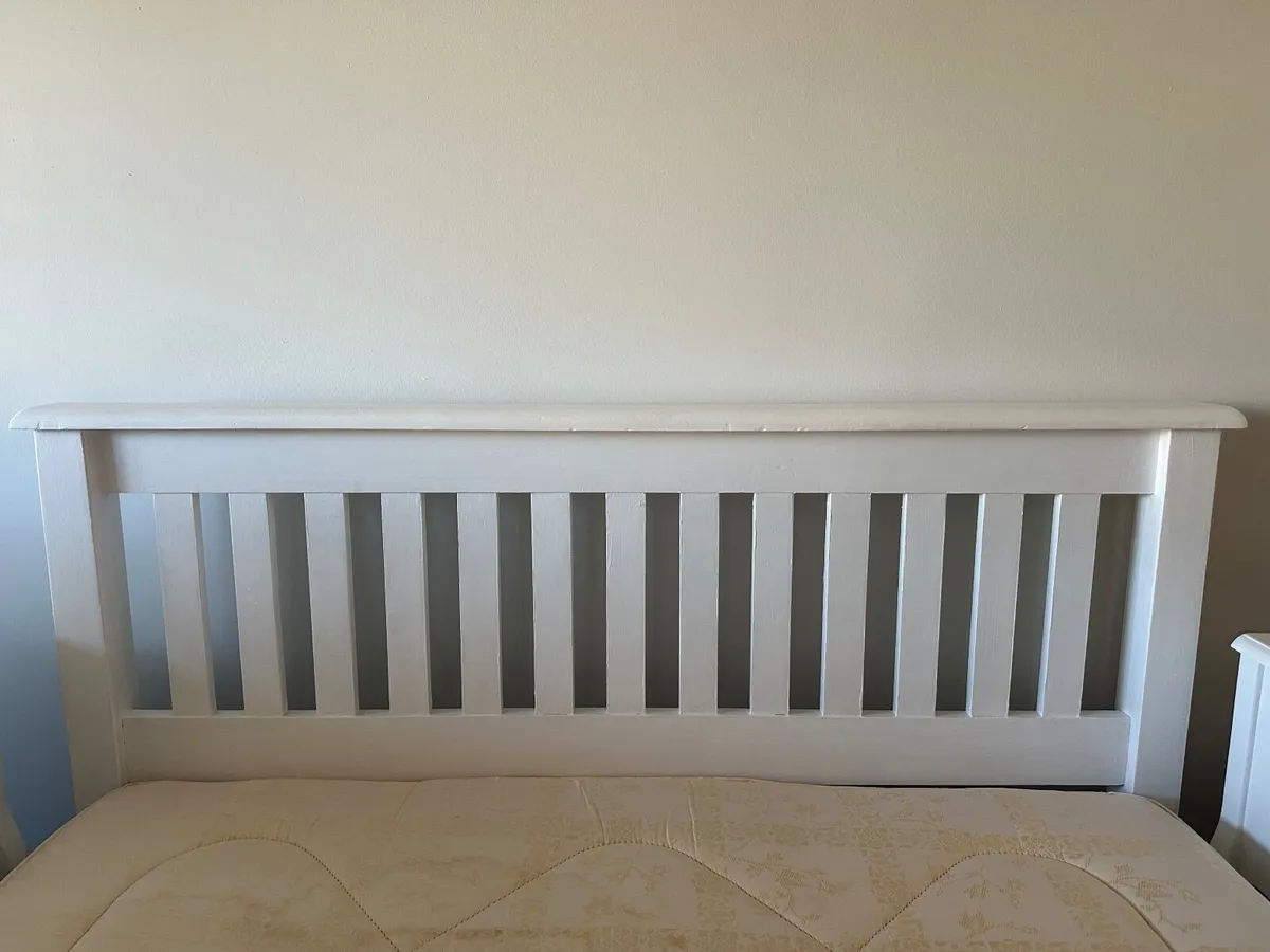 Double Bed - Image 4