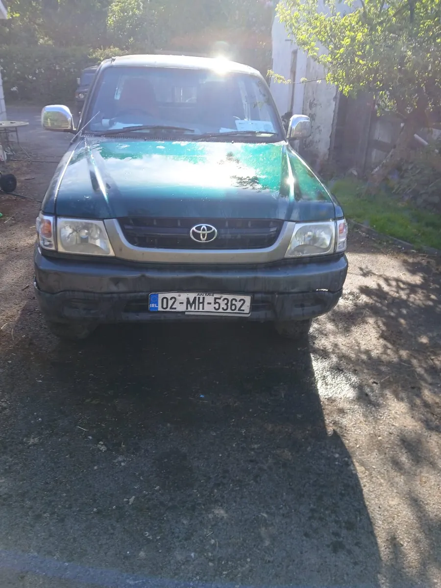 Toyota Hilux - Image 4