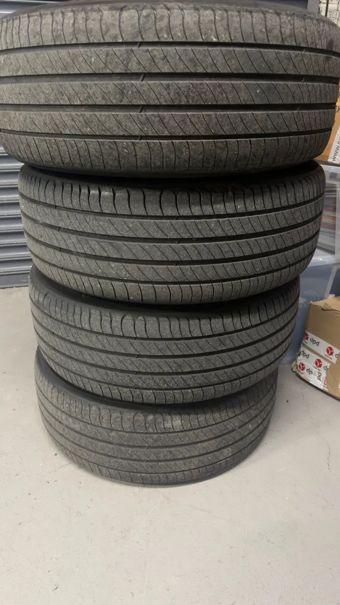 4X Alloys/Tire 18ich / Volkswagen/Audi/Skoda - Image 3