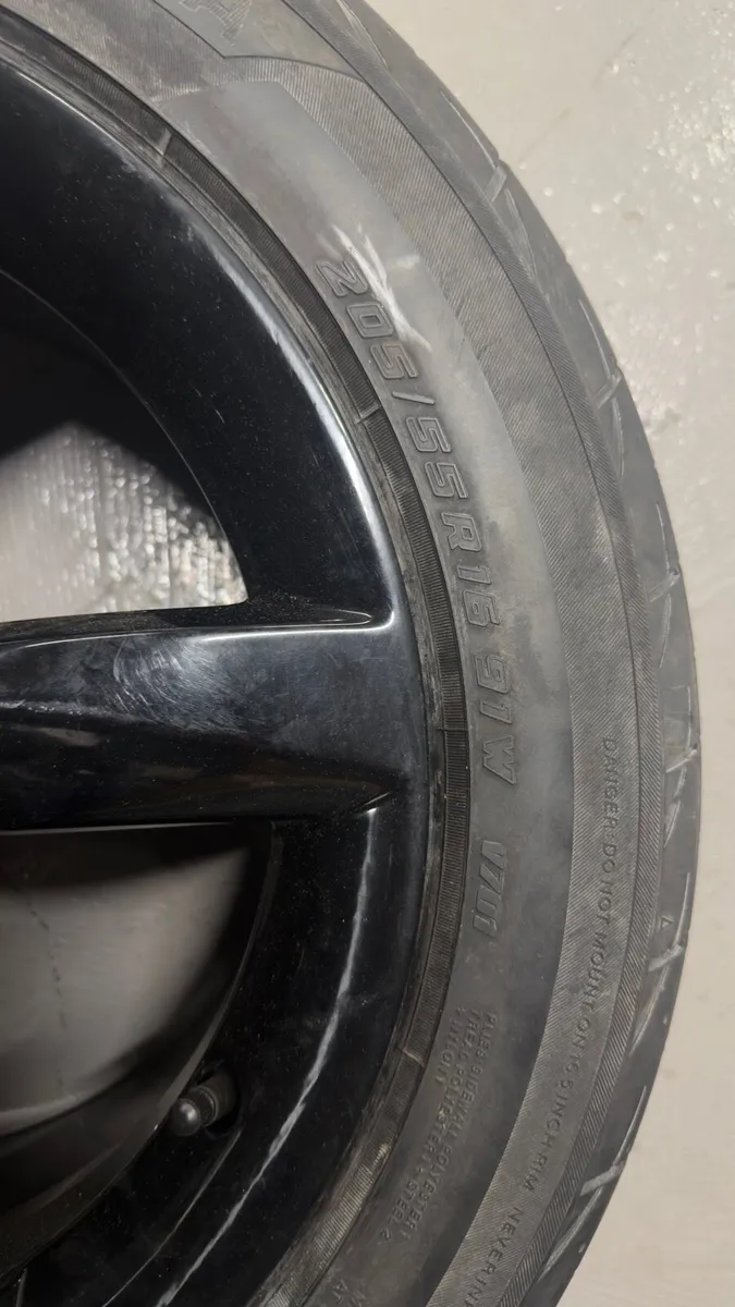 1X Audi Alloy 16inch / Brand New Tire - Image 2