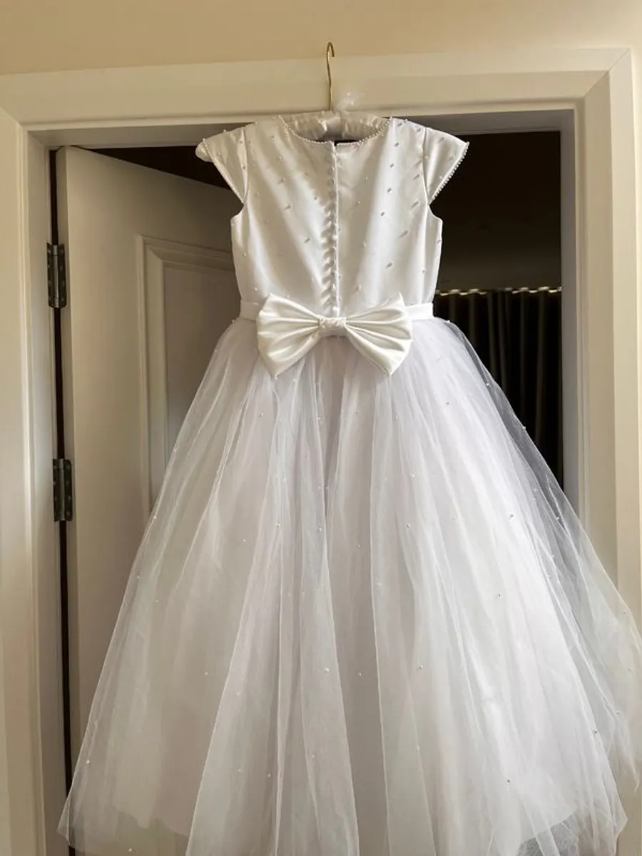 Communion dress and accessories - Image 3