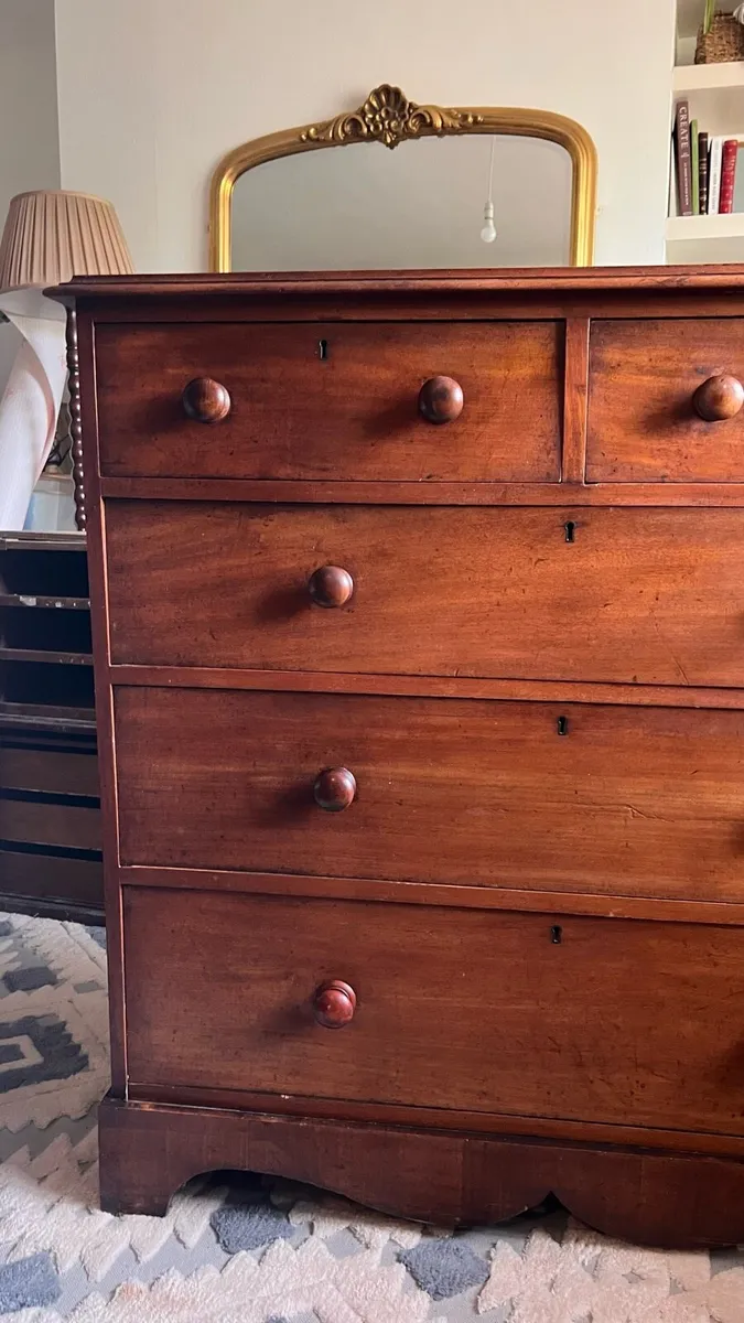 Antique mahogany chest of drawers - Image 3