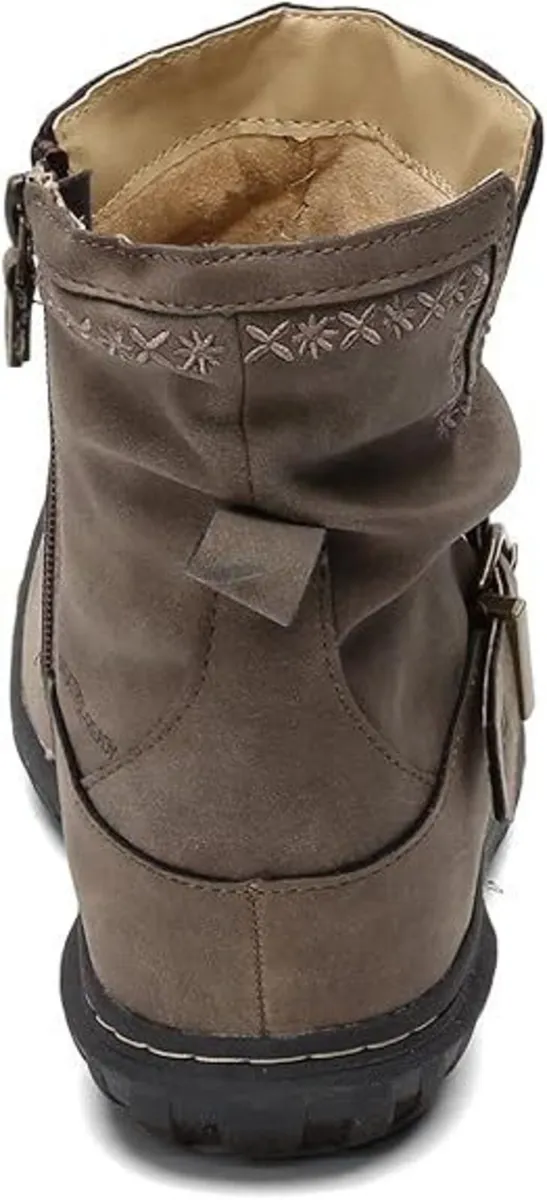 women's ankle boots size EU38 - brand new - Image 2