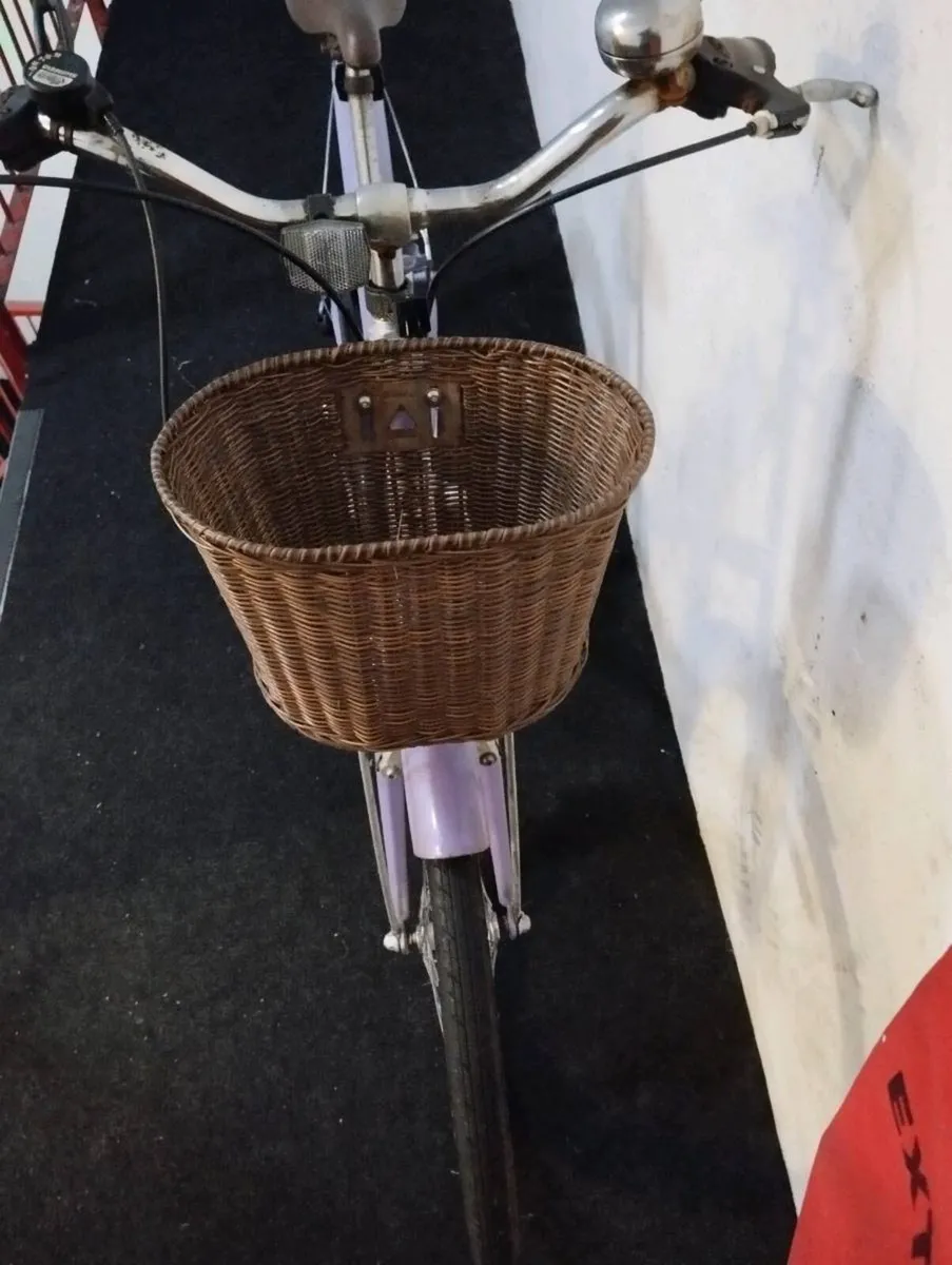 Girls 24inch bike - Image 4