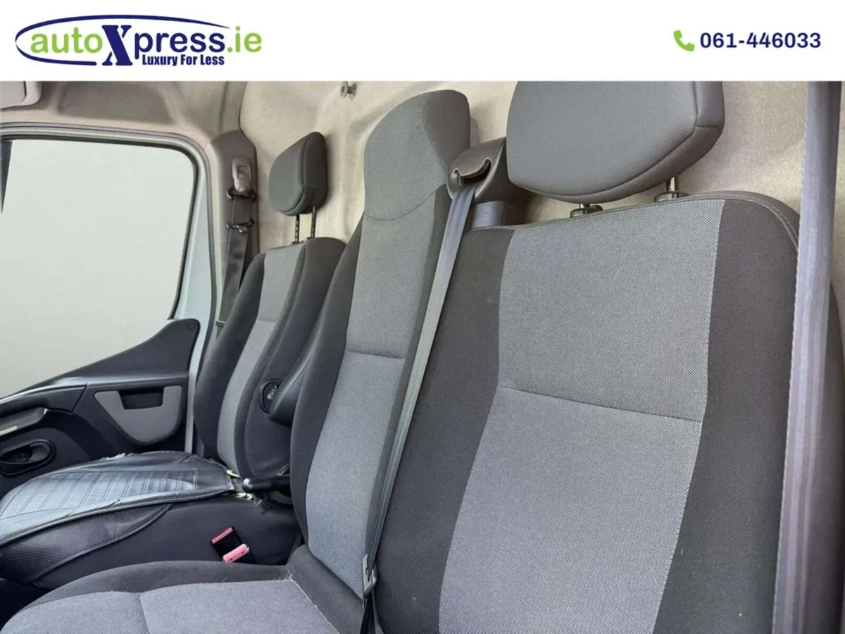 Nissan NV400 L2H2 Panel Van – Low Loading Height - Image 2