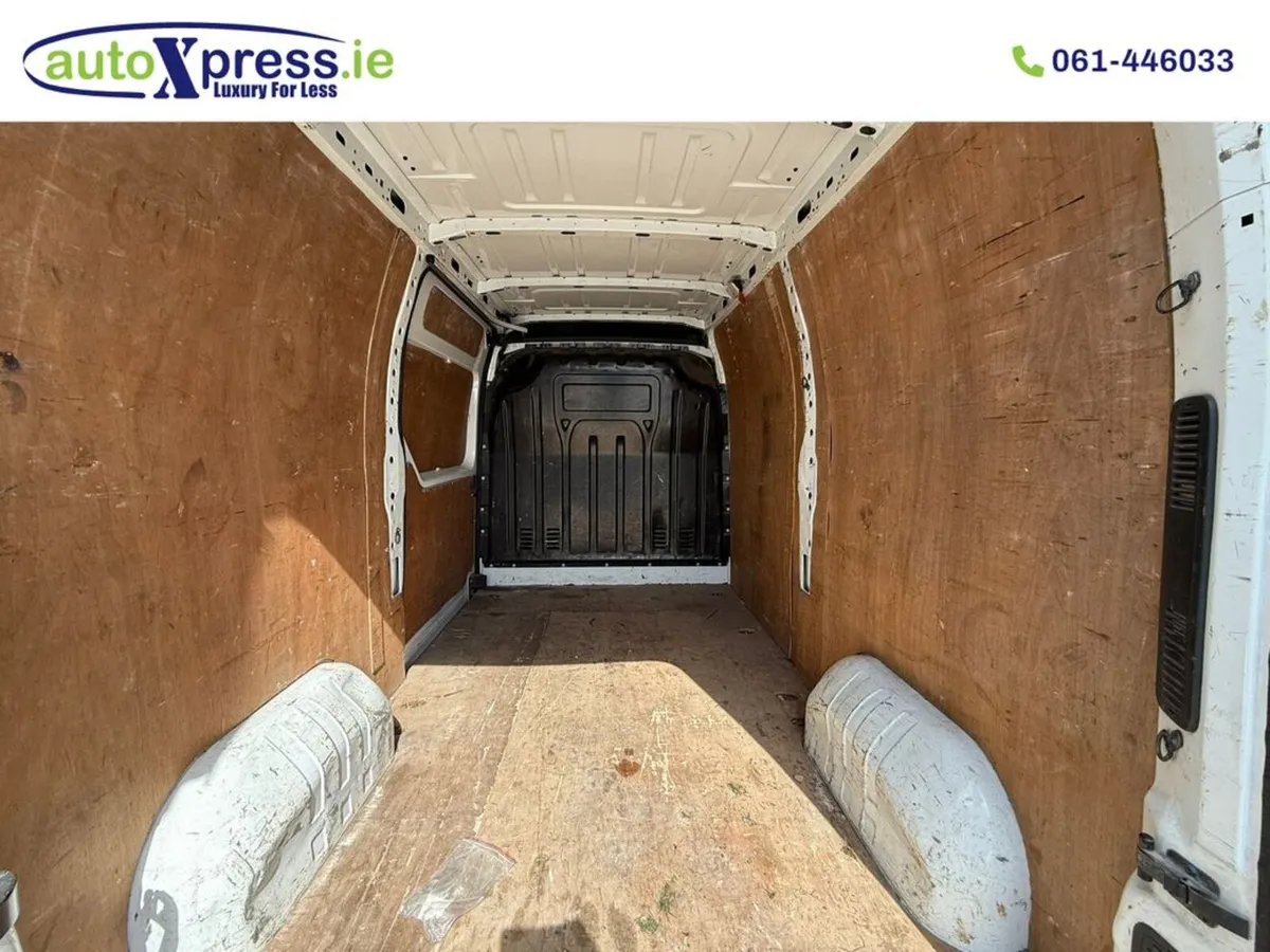 Nissan NV400 L2H2 Panel Van – Low Loading Height - Image 4