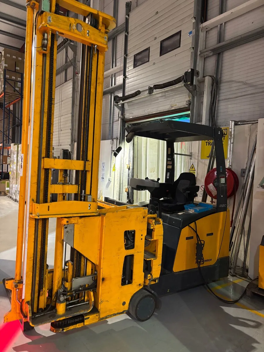 Forklift - Image 3