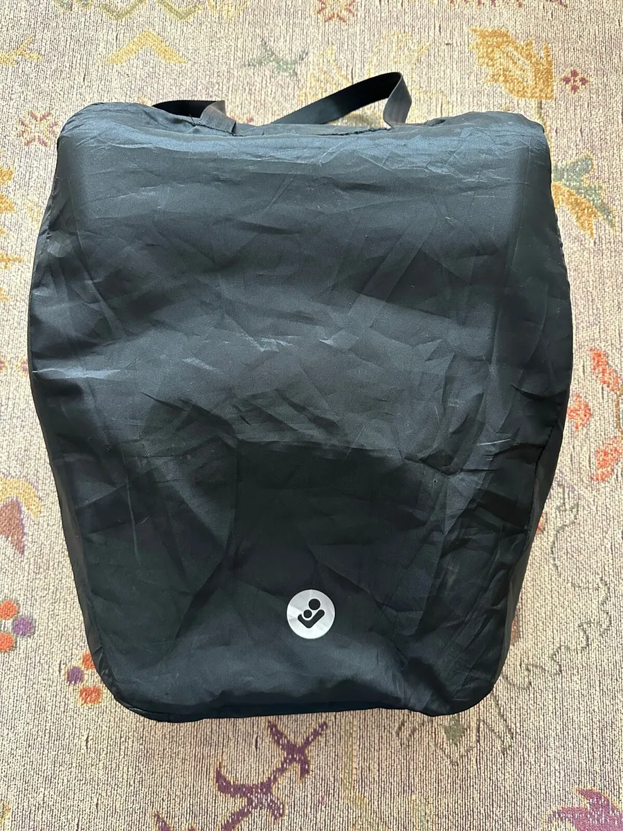 Maxi cosi Nomad car seat - Image 1