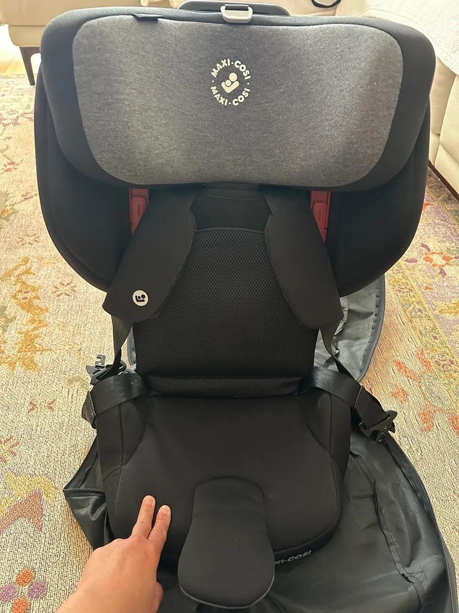 Maxi cosi Nomad car seat - Image 3