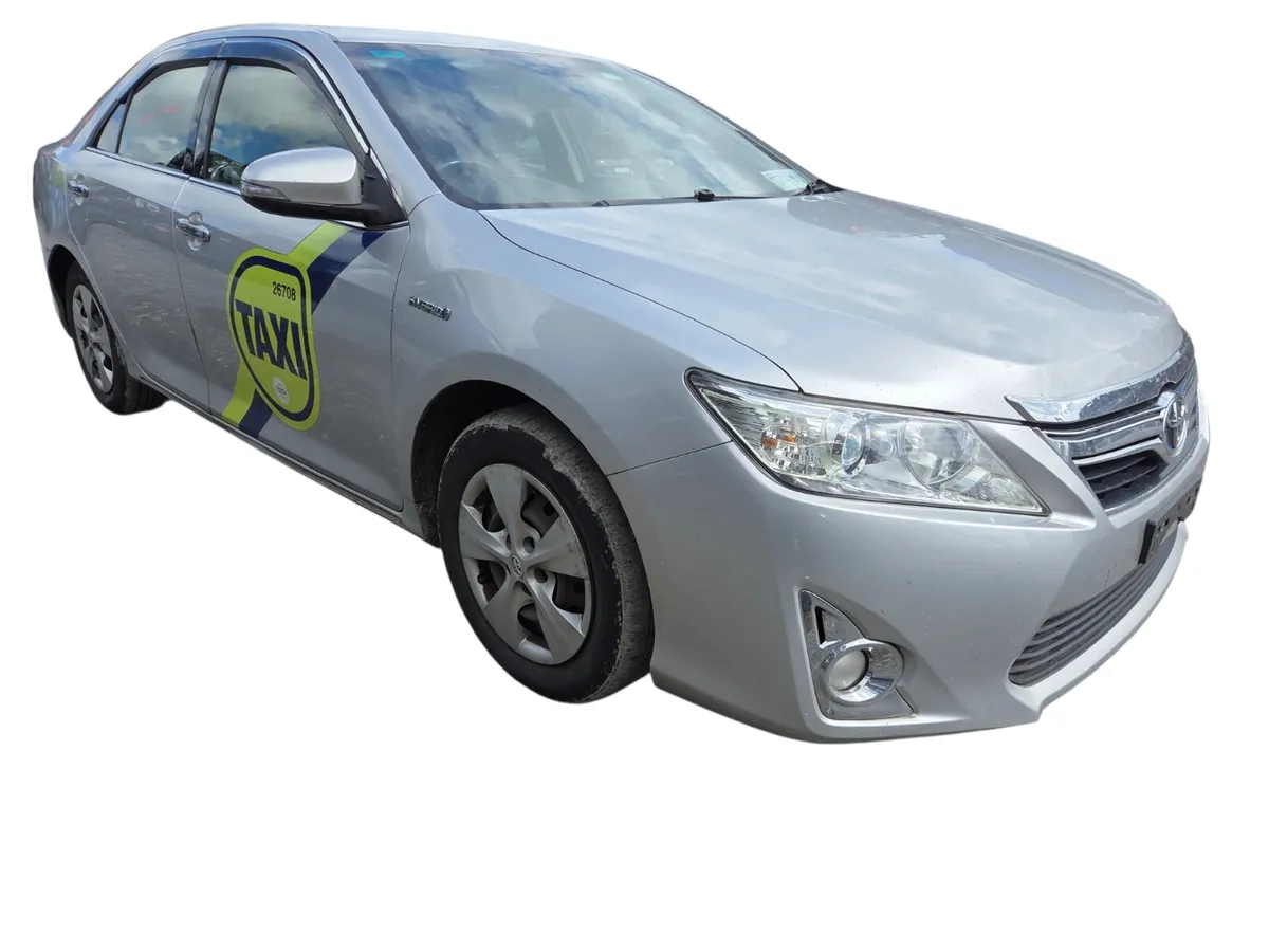2014 TOYOTA CAMRY HYBRID For Breaking/Dismantling - Image 1