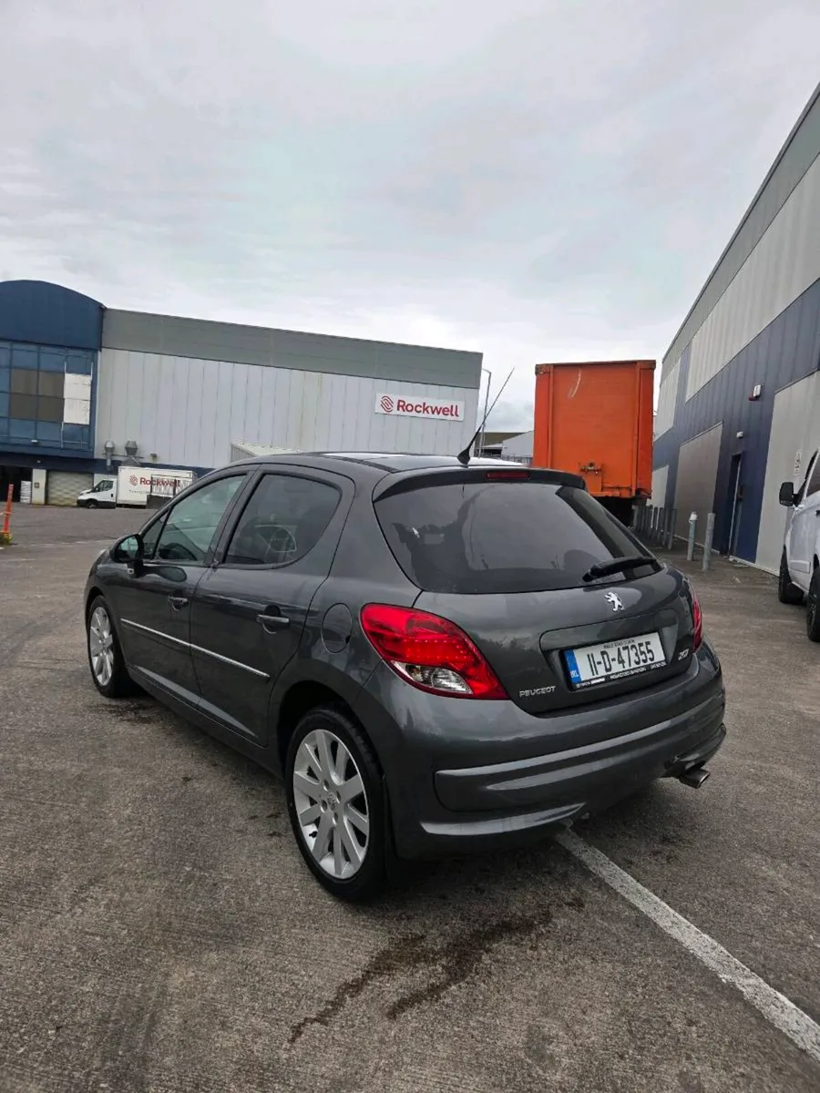 PEUGEOT 207 1.6 HDI HIGH SPEC. - Image 4