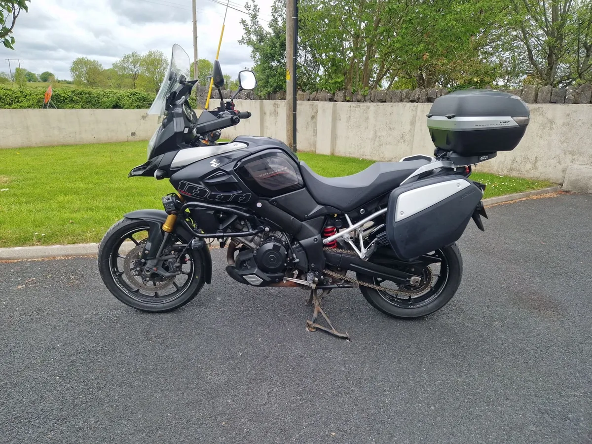 Suzuki V-Strom 2015 - Image 1