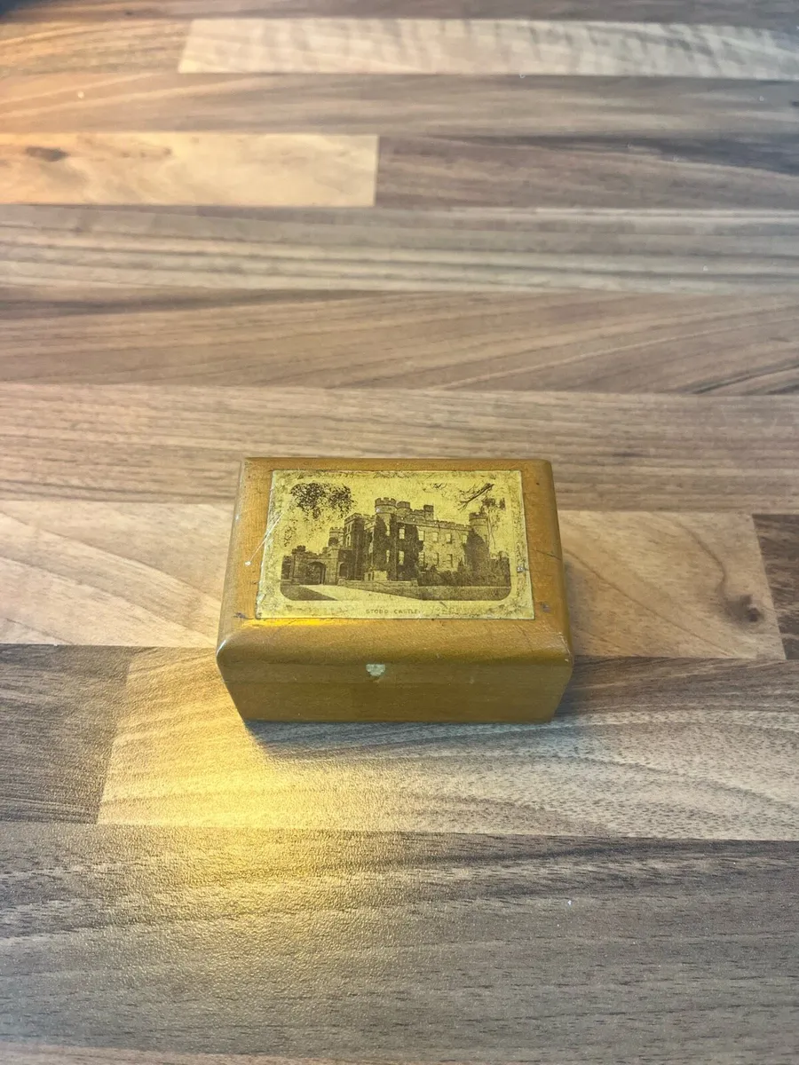 Mauchline Ware Stobo Castle Souvenir Box - Image 3