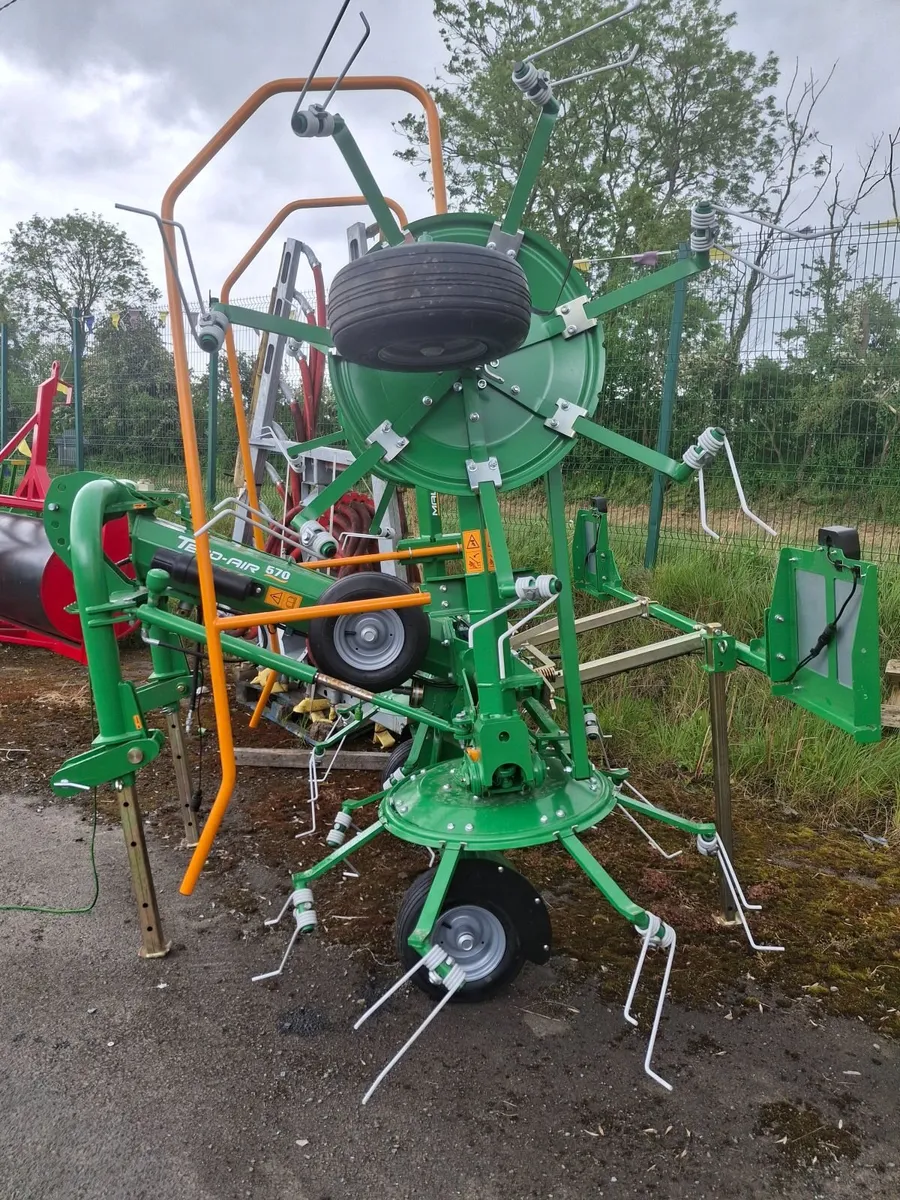 Malone 4 & 6 Rotor Tedders - Image 3