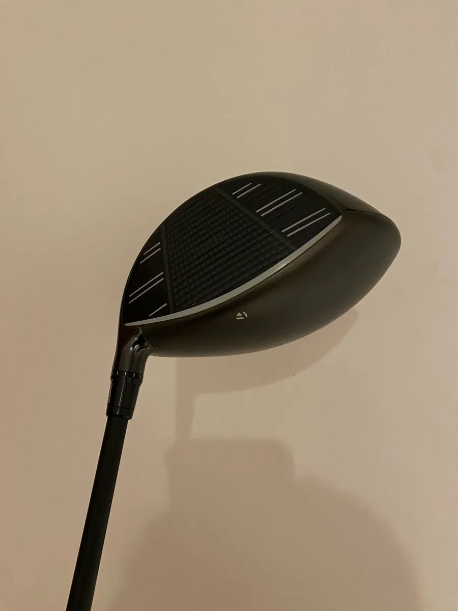 As New Taylormade Qi4D 9 Degree Driver - Image 2