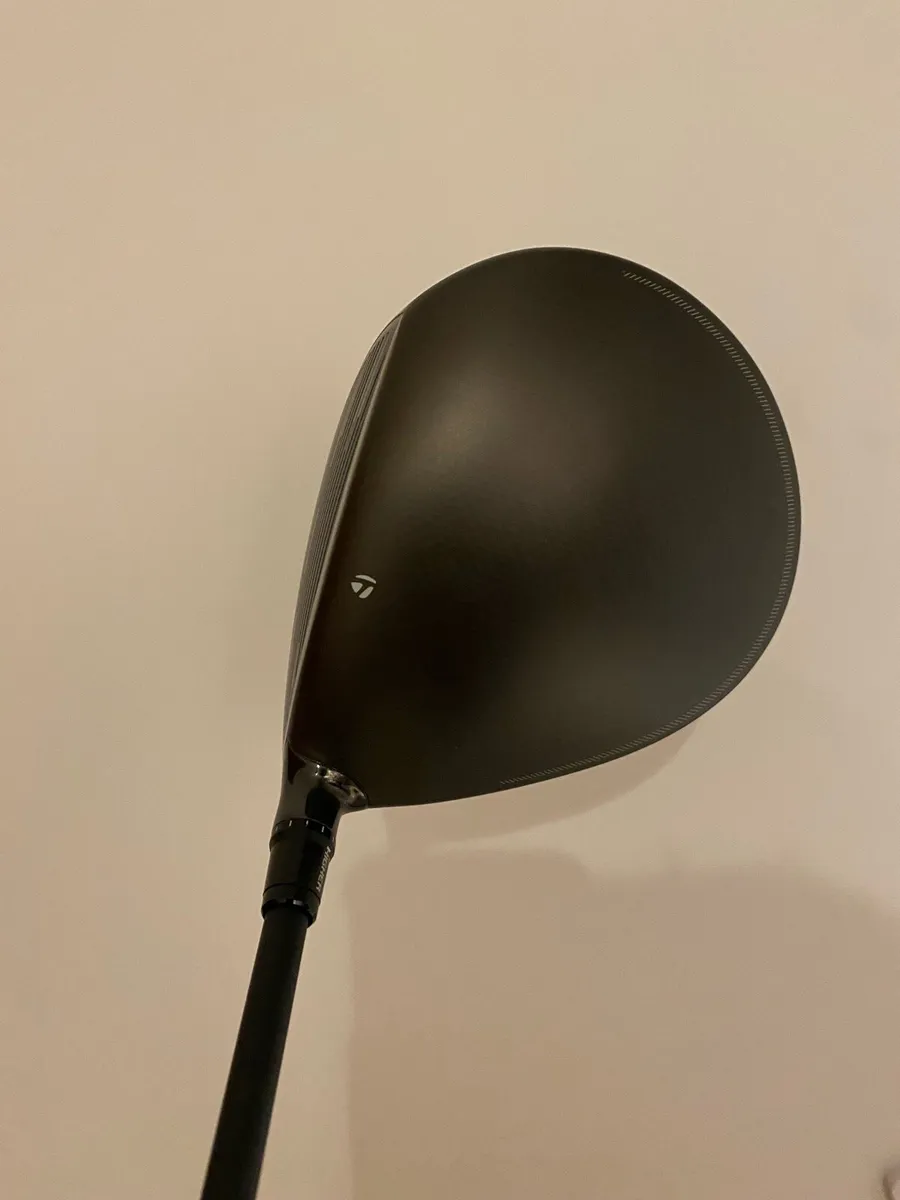 As New Taylormade Qi4D 9 Degree Driver - Image 3