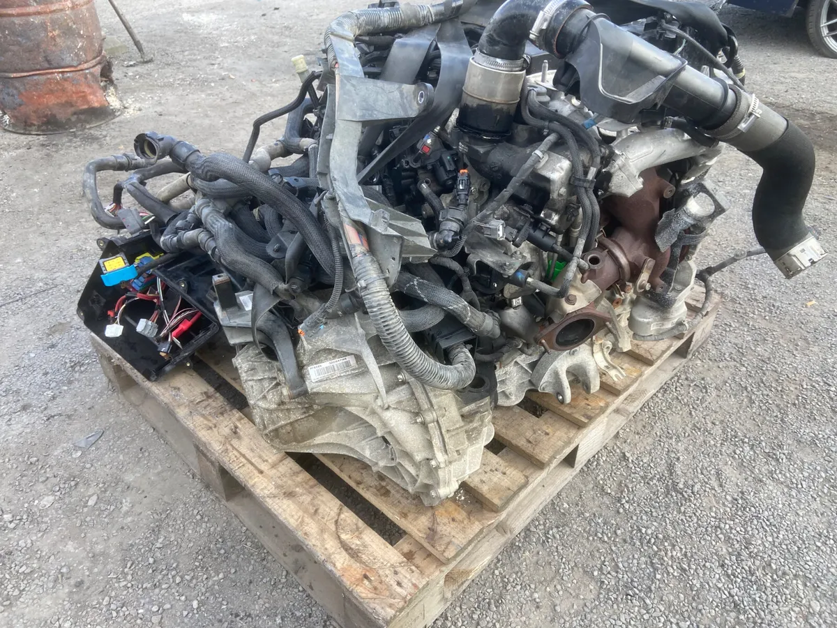 242 Renault master engine and gearbox - Image 2