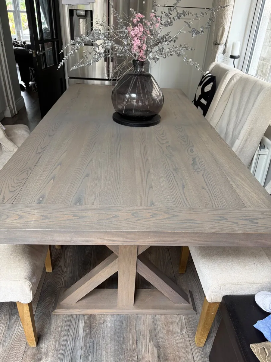 Dinning Table solid Grey Oak, never used - Image 2