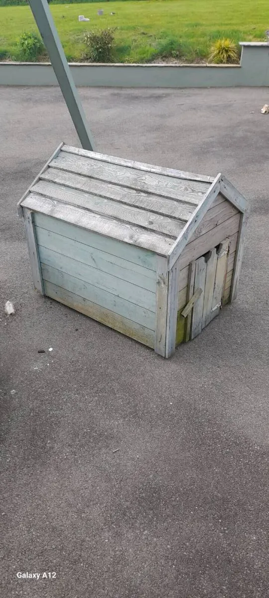 Dog house - Image 2