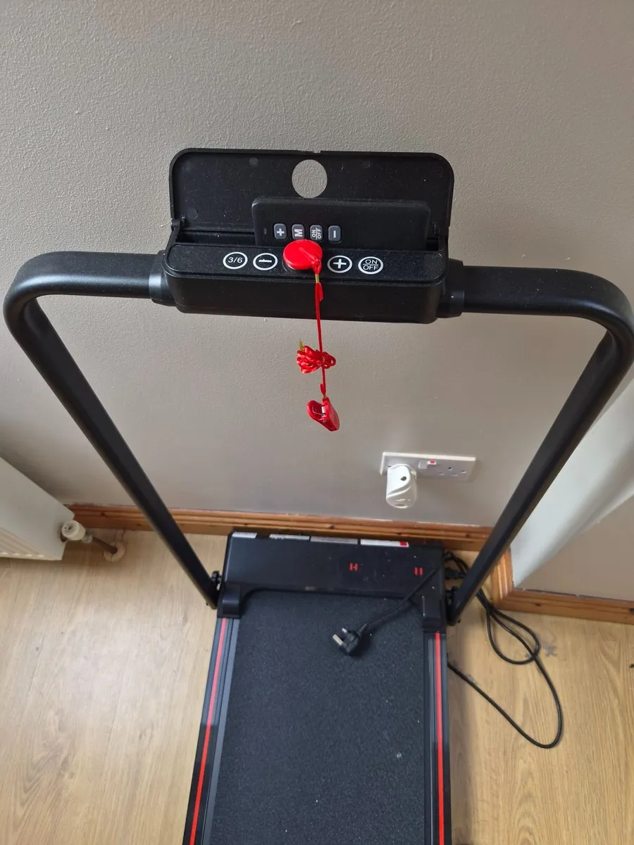 New unused Treadmill - Image 2