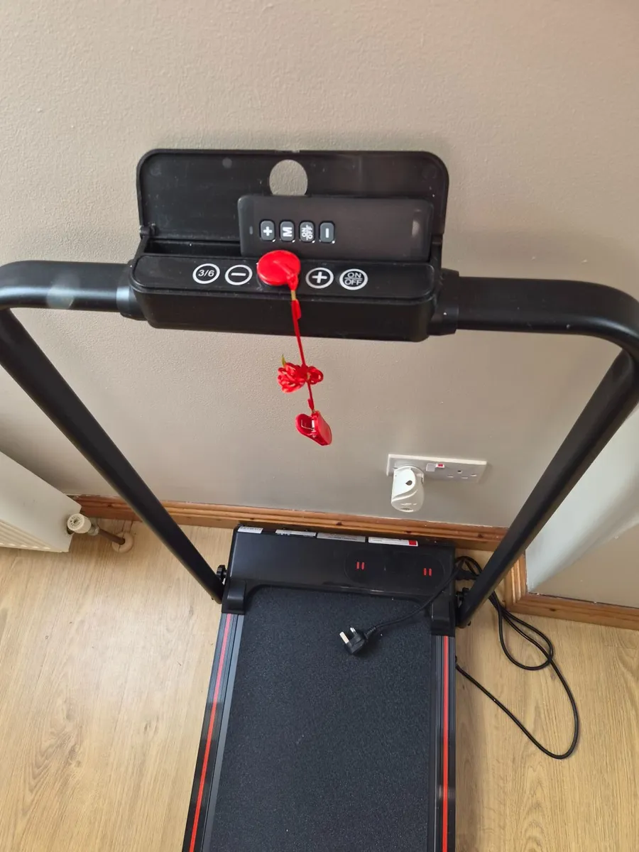 New unused Treadmill - Image 3