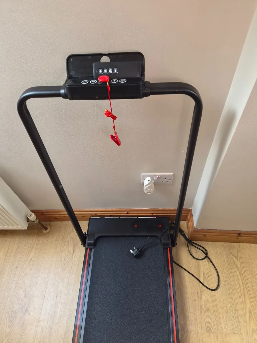 New unused Treadmill - Image 4