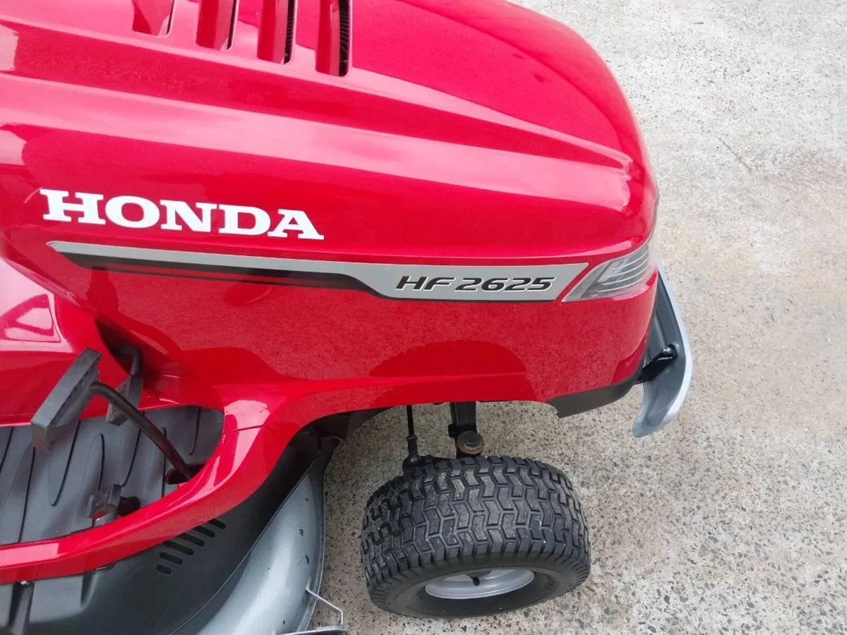 Tractor lawnmower - Image 3