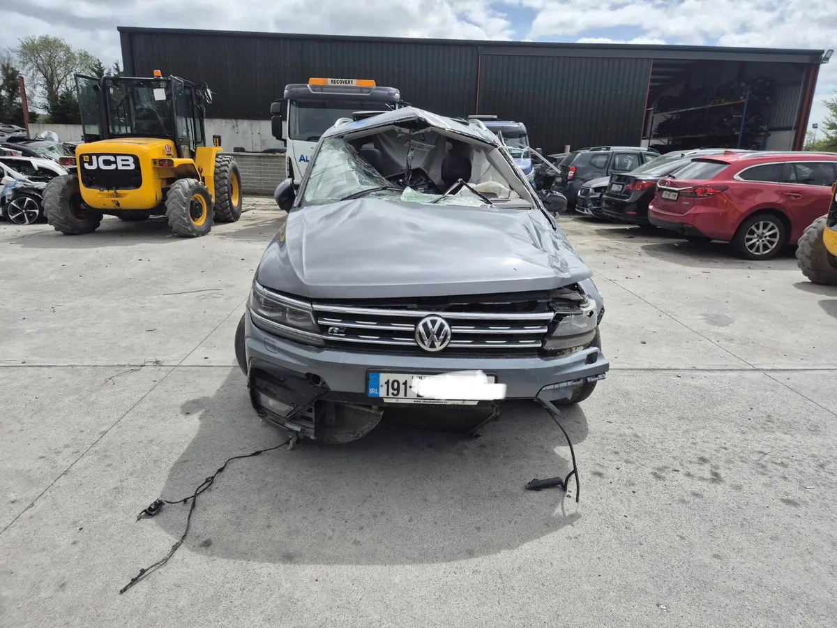 2020 VW Tiguan *For Parts* - Image 4