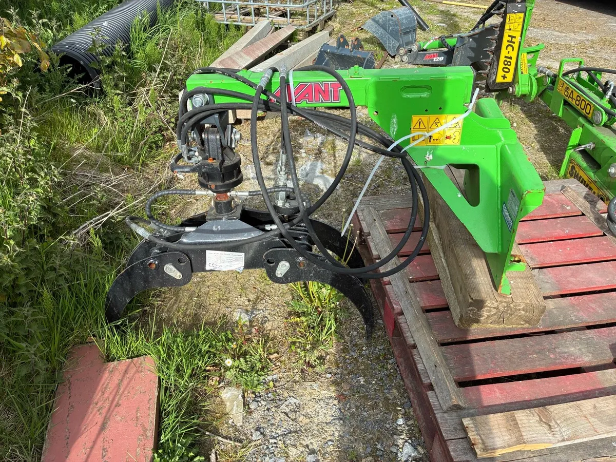 Avant Log grab - Image 1