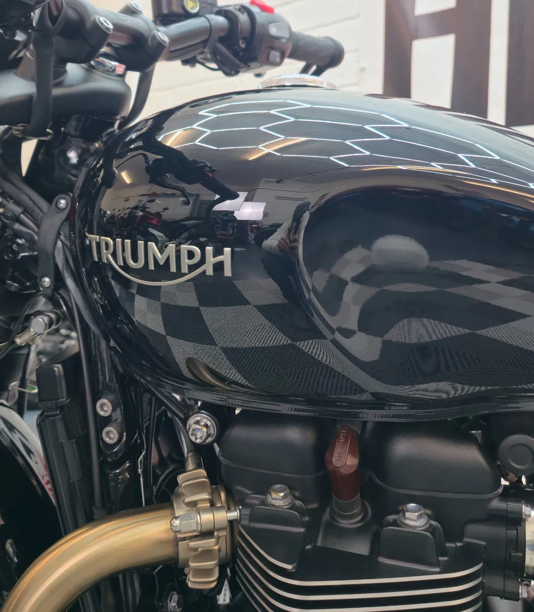 2021 Triumph Bobber Bonneville - Image 3