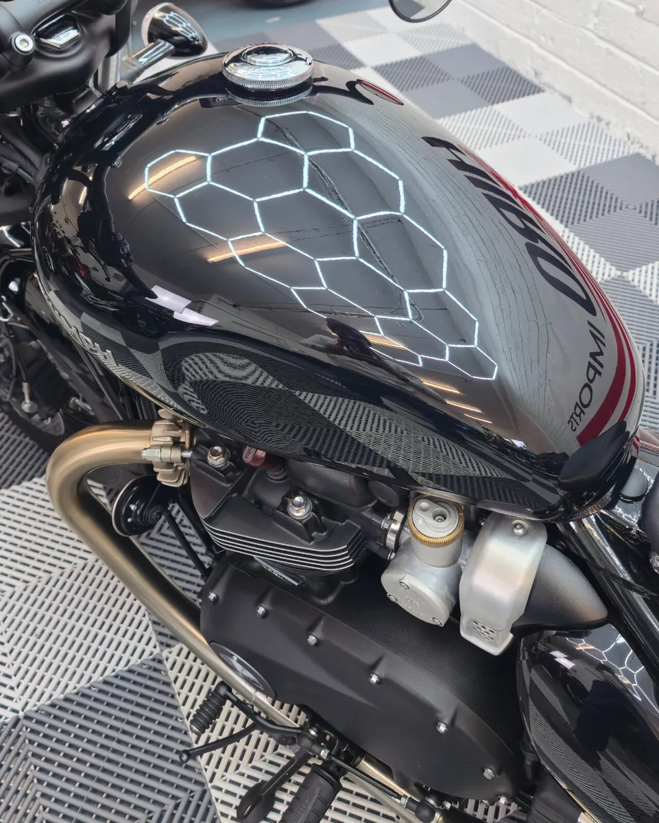 2021 Triumph Bobber Bonneville - Image 4