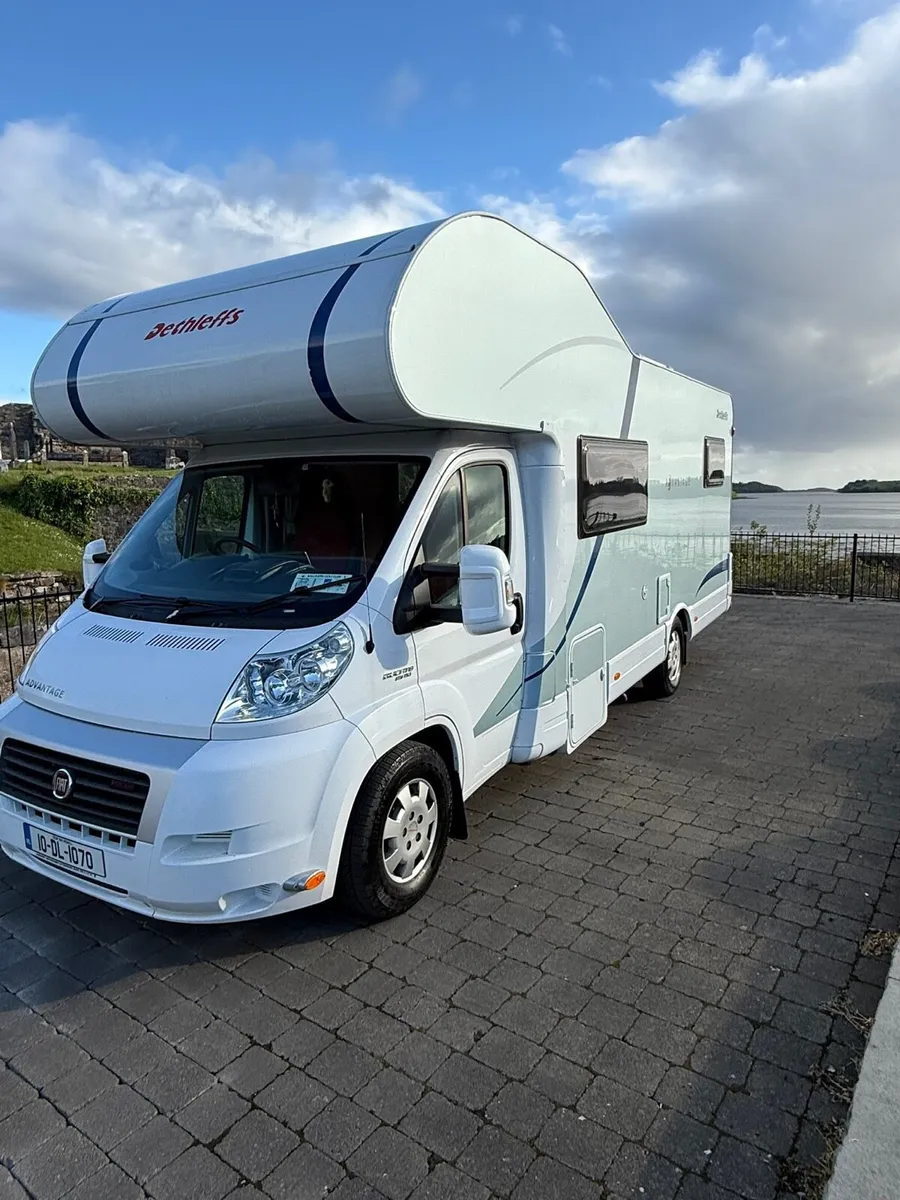 Motorhome - Image 2
