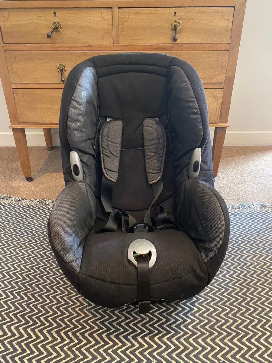 Maxi Cosy Car Seat - Image 3