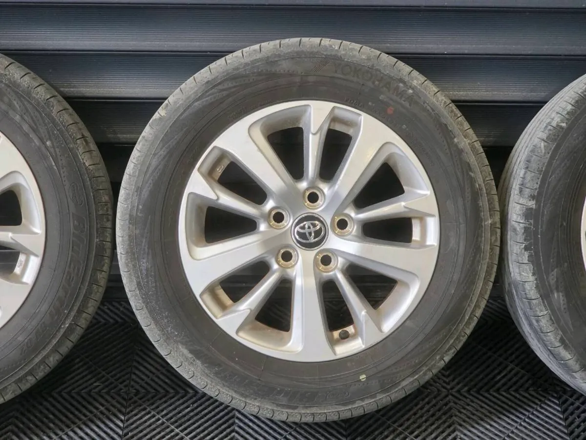 205/65/R16 Toyota Corolla Alloy Wheels - Image 3