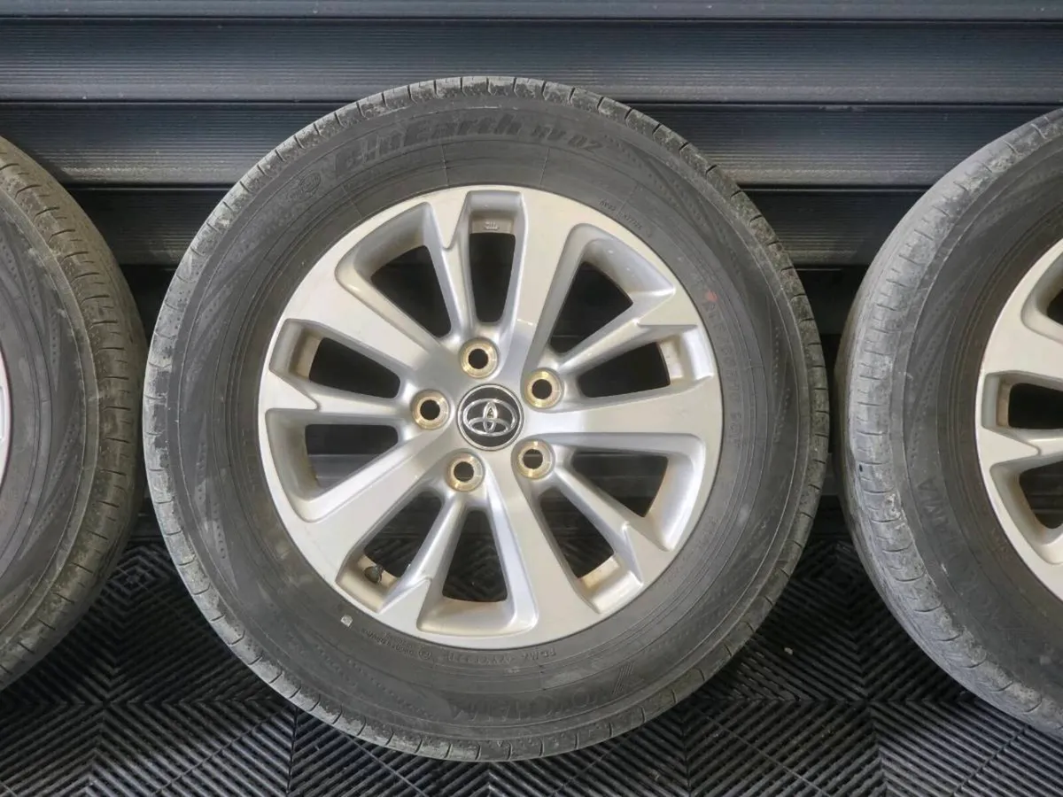 205/65/R16 Toyota Corolla Alloy Wheels - Image 4